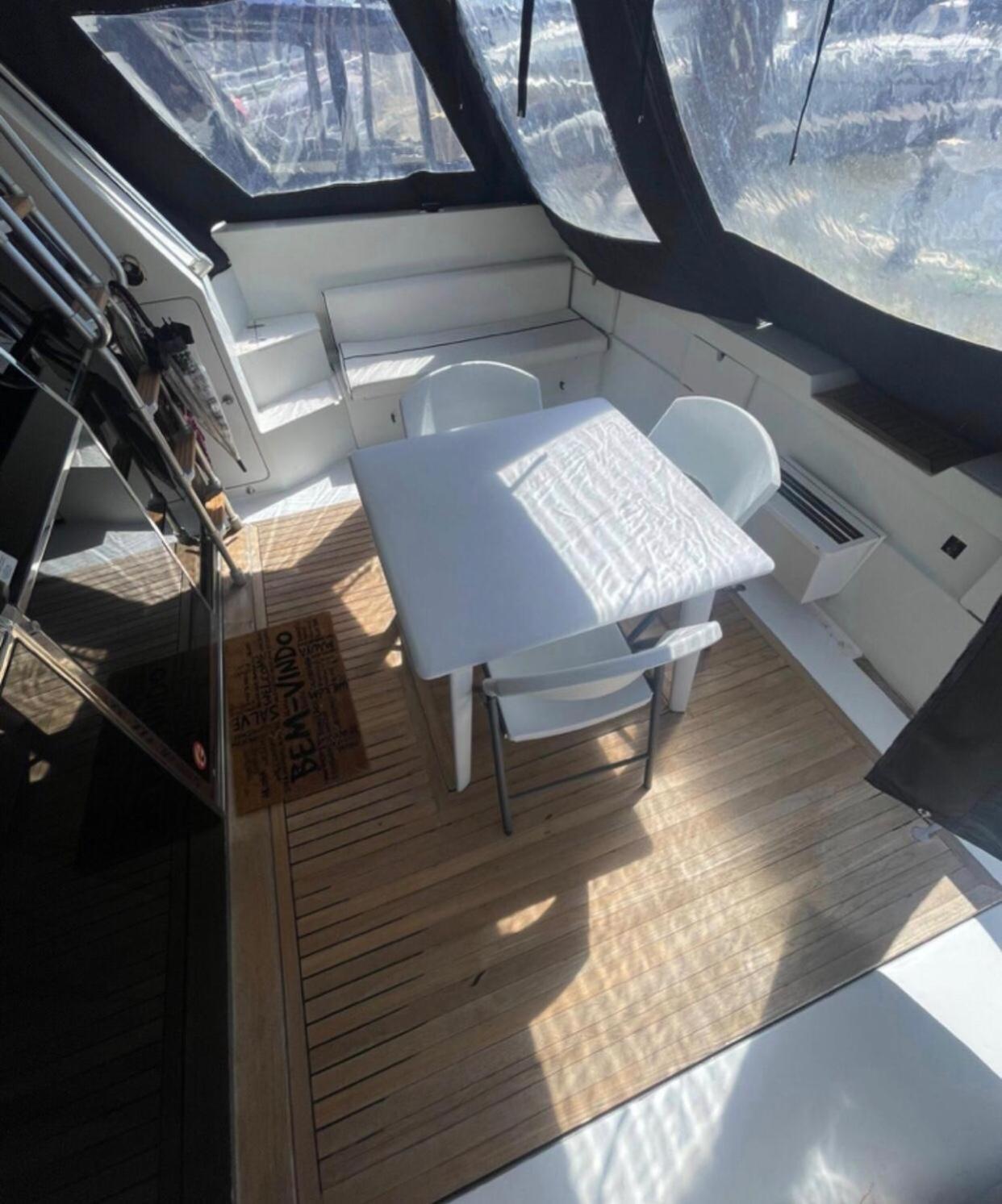 Beautiful And Magnific Yacht Hotel Lisbon Luaran gambar